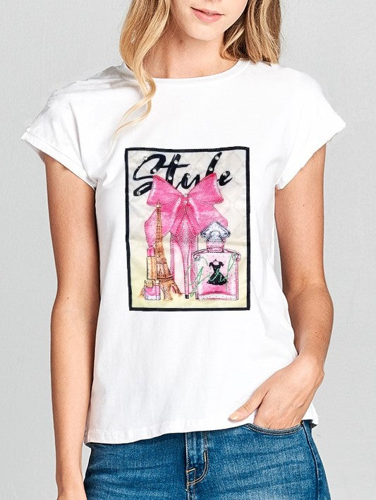 GRAPHIC WHITE TOP WITH RHINESTONES